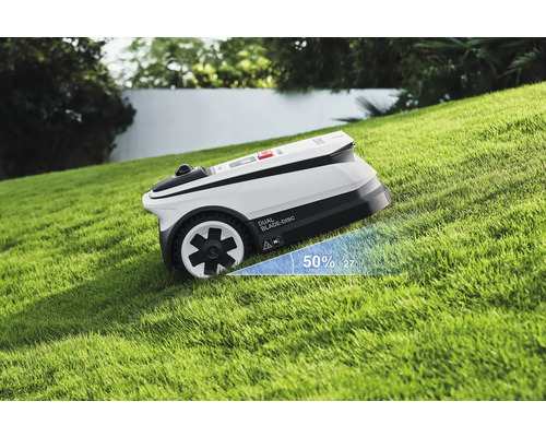 Robot de tonte sur pelouse avec indication de pente