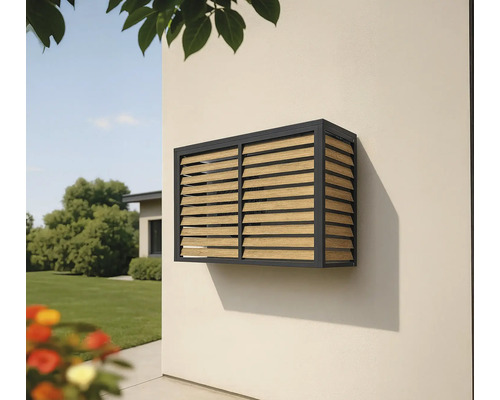 Abdeckung für Klimaanlage aus Holz und Metall an einer Wand montiert