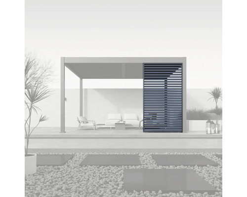 Pergola avec lamelles horizontales pour l'ombrage dans le jardin