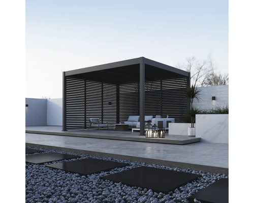Pergola moderne avec des lamelles et des meubles de jardin sur une terrasse