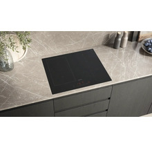 Schwarzes Siemens Kochfeld auf einer Küchentheke