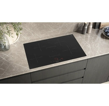 Schwarzes Siemens Induktionskochfeld in einer Küche