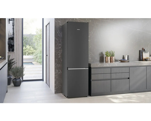 Réfrigérateur Siemens dans une cuisine moderne