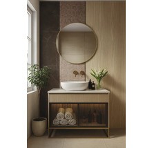 Modernes Badezimmer mit Waschtisch, Spiegel und dekorativen Elementen für ein stilvolles Ambiente.