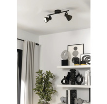 Deckenleuchte mit zwei Strahlern zur Raumbeleuchtung