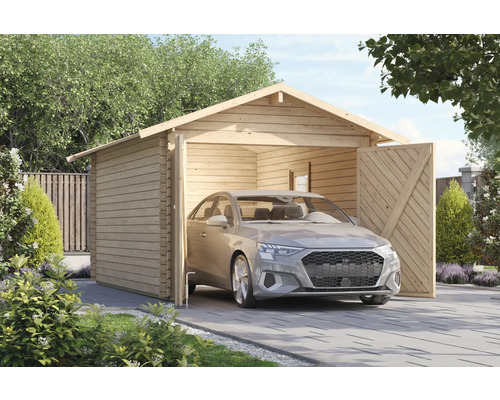 Garage en bois avec portes à deux battants ouvertes et voiture garée