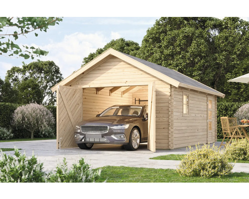 Garage en bois avec portes ouvertes et une voiture à l'intérieur