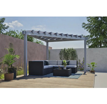 Terrasse mit grauem Pavillon und Lounge-Garnitur