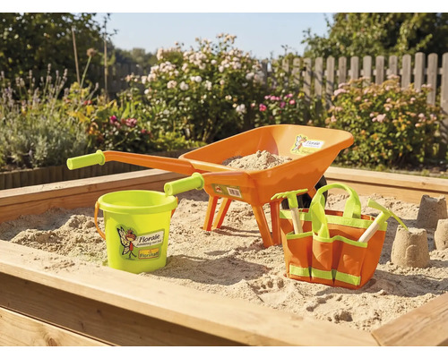 Spielzeugsandkasten mit Schubkarre, Eimer und Zubehör
