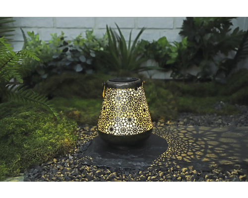 Dekorative Solarleuchte im Garten