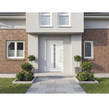 Façade de maison avec porte d'entrée, fenêtres et entrée pavée