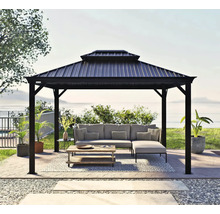 Pavillon avec canapé, table et plantes pour l'extérieur