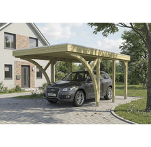 Auto unter einem Carport aus Holz vor einem Haus