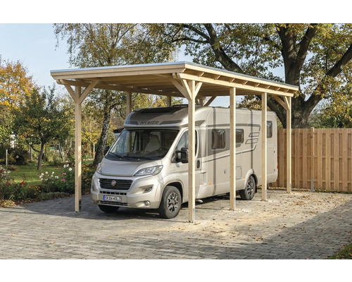 Carport en bois pour camping-car avec emplacement pour un camping-car