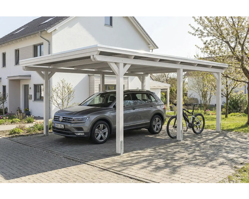 Carport en bois avec voiture et vélo