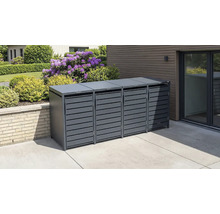 Cache-poubelle moderne pour quatre bacs en métal anthracite avec portes à lattes sur une terrasse pavée à côté d'un jardin.