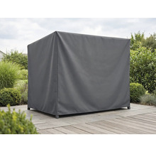 Housse de protection textile résistante aux intempéries pour mobilier de jardin sur une terrasse lumineuse et soignée avec plancher en bois.