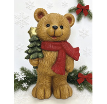 Weihnachtsfigur Bär mit rotem Schal und Tannenbaum.