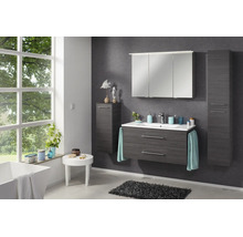 Ensemble de meubles de salle de bains moderne en aspect bois foncé avec meuble sous vasque, armoire de toilette et deux armoires latérales.