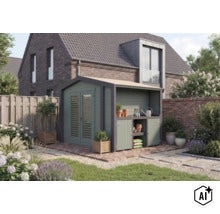 Abri de jardin en bois avec abri intégré et double porte, situé dans le jardin devant une maison en brique. (Image AI modified or generated)