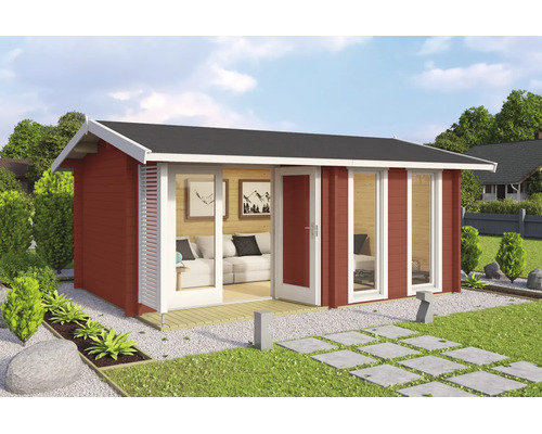 Abri de jardin moderne en bois rouge avec toit à deux pans, grandes baies vitrées et cadres blancs dans un jardin.