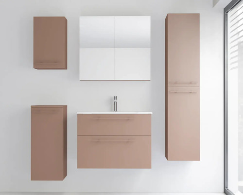 Modernes Badezimmermöbel-Set in Beige bestehend aus Waschtisch mit Unterschrank, Spiegelschrank, Hochschrank und zwei Beistellschränken.