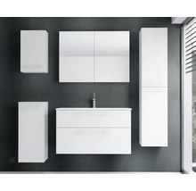 Modernes Badezimmermöbel-Set in Weiss bestehend aus Waschbeckenunterschrank, Spiegelschrank, Hochschrank und zwei Wandschränken.