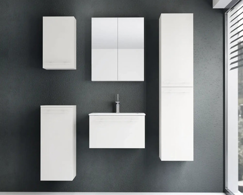 Ensemble de meubles de salle de bain moderne blanc, comprenant un meuble sous-vasque avec vasque, armoire de toilette, colonne et placards.