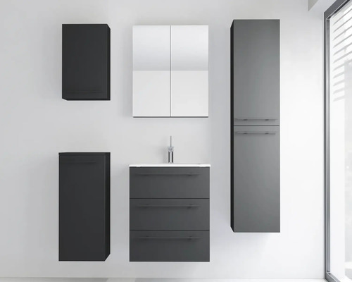 Ensemble de meubles de salle de bains moderne comprenant meuble sous-vasque à trois tiroirs, armoire de toilette, colonne et deux éléments suspendus.