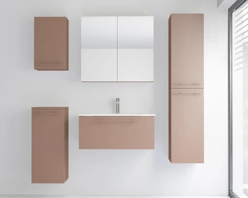 Ensemble de meubles de salle de bains comprenant un meuble sous-lavabo avec lavabo, robinet, armoire de toilette et armoires latérales.
