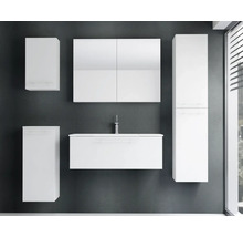 Ensemble de meubles de salle de bains moderne suspendu blanc comprenant un meuble sous-lavabo avec vasque, une armoire de toilette et trois armoires.