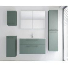 Ensemble de meubles de salle de bain suspendus vert sauge avec lavabo, armoire de toilette, armoire haute et meubles latéraux.