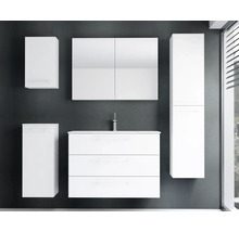Ensemble de meubles de salle de bains blanc comprenant un meuble sous-lavabo à trois tiroirs, une armoire de toilette et trois colonnes murales.