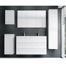 Ensemble de meubles de salle de bains moderne blanc comprenant un double lavabo, une armoire de toilette, une armoire haute et deux armoires murales.