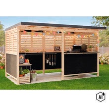 Holz Grillpavillon mit Theke, schwarzen Tafelflächen und Dekoration im Garten, ideal für Grillabende unter freiem Himmel. (Image AI modified or generated)
