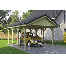 Holz Carport mit Auto und Person