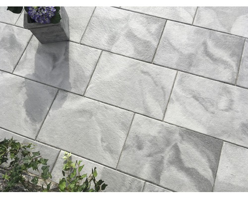 Dalle de terrasse en béton gris Basalto anthracite avec chanfrein 60 x 40 x 4.5 cm