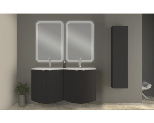 Salle de bains avec meuble sous-lavabo, lavabo, miroirs éclairés et armoire haute