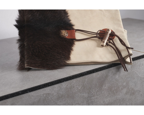 Lederfellstulpe mit Schnürung