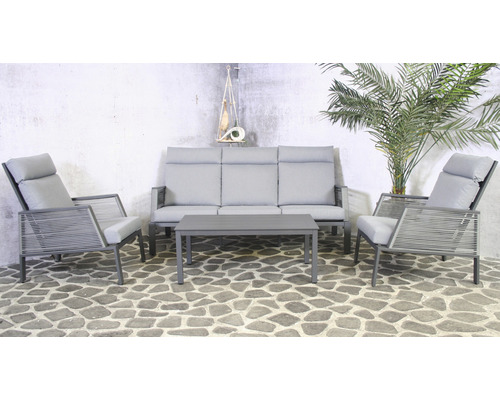 Gartenmöbelset mit Sofa, zwei Sesseln und Tisch