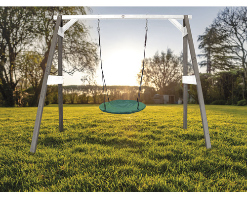 Portique en bois avec balançoire nid d''oiseau dans le jardin