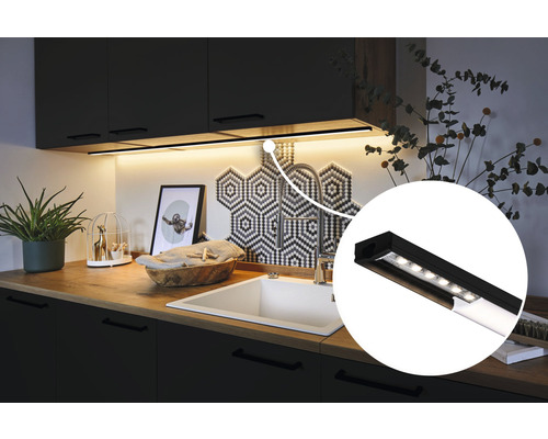 Küchenszene mit LED-Unterbauleuchte zur Arbeitsflächenbeleuchtung