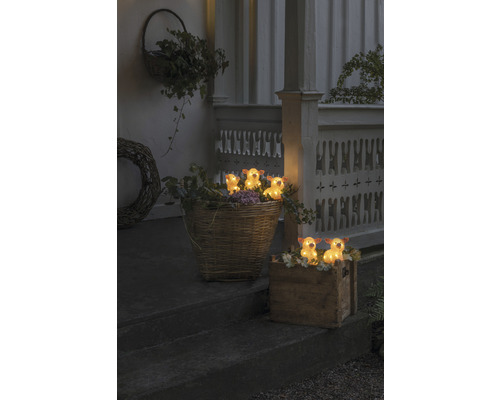 Décoration lumineuse avec figurines d''animaux sur une véranda