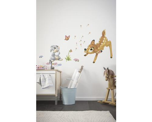 Chambre d''enfant décorative avec stickers muraux de Bambi et Panpan
