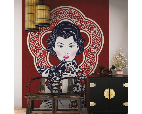 Wandbild mit Frau und Hund im asiatischen Stil in einem dekorierten Raum