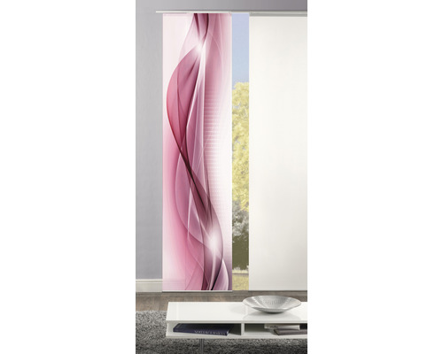 Schiebegardine mit abstraktem Muster im Wohnzimmer