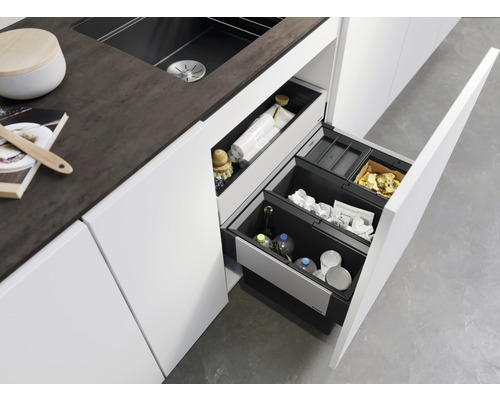 Meuble de cuisine avec système de tri des déchets coulissant