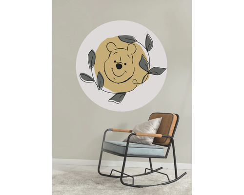 Winnie Puuh Wandaufkleber über einem Schaukelstuhl