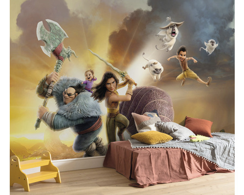 Chambre d''enfant avec une peinture murale du film Raya et le Dernier Dragon