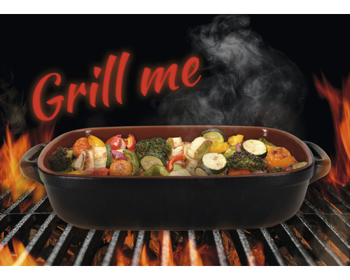 Gemüse in einer Grillpfanne auf einem Grill